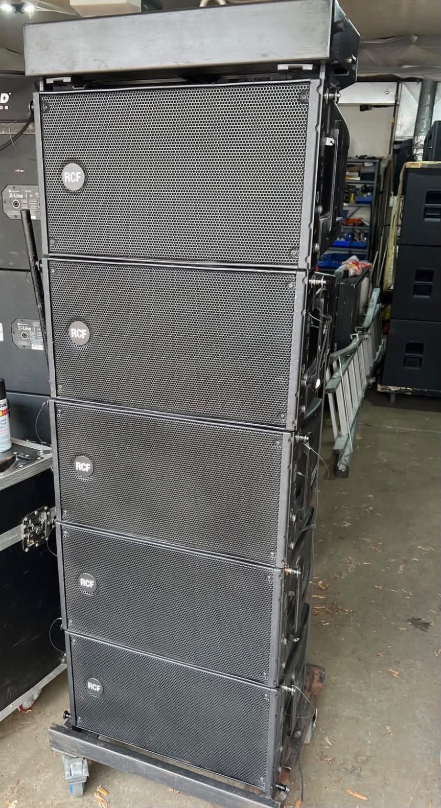 RCF HDL 10-A active line array speaker