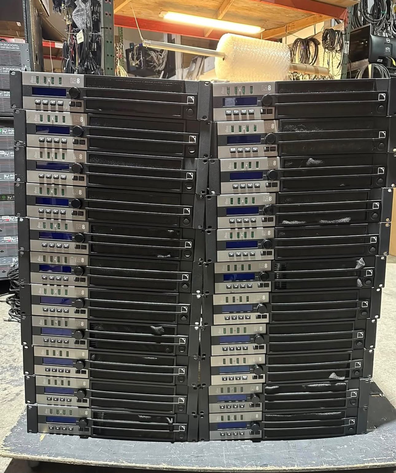 L-Acoustics LA8 amplified controller