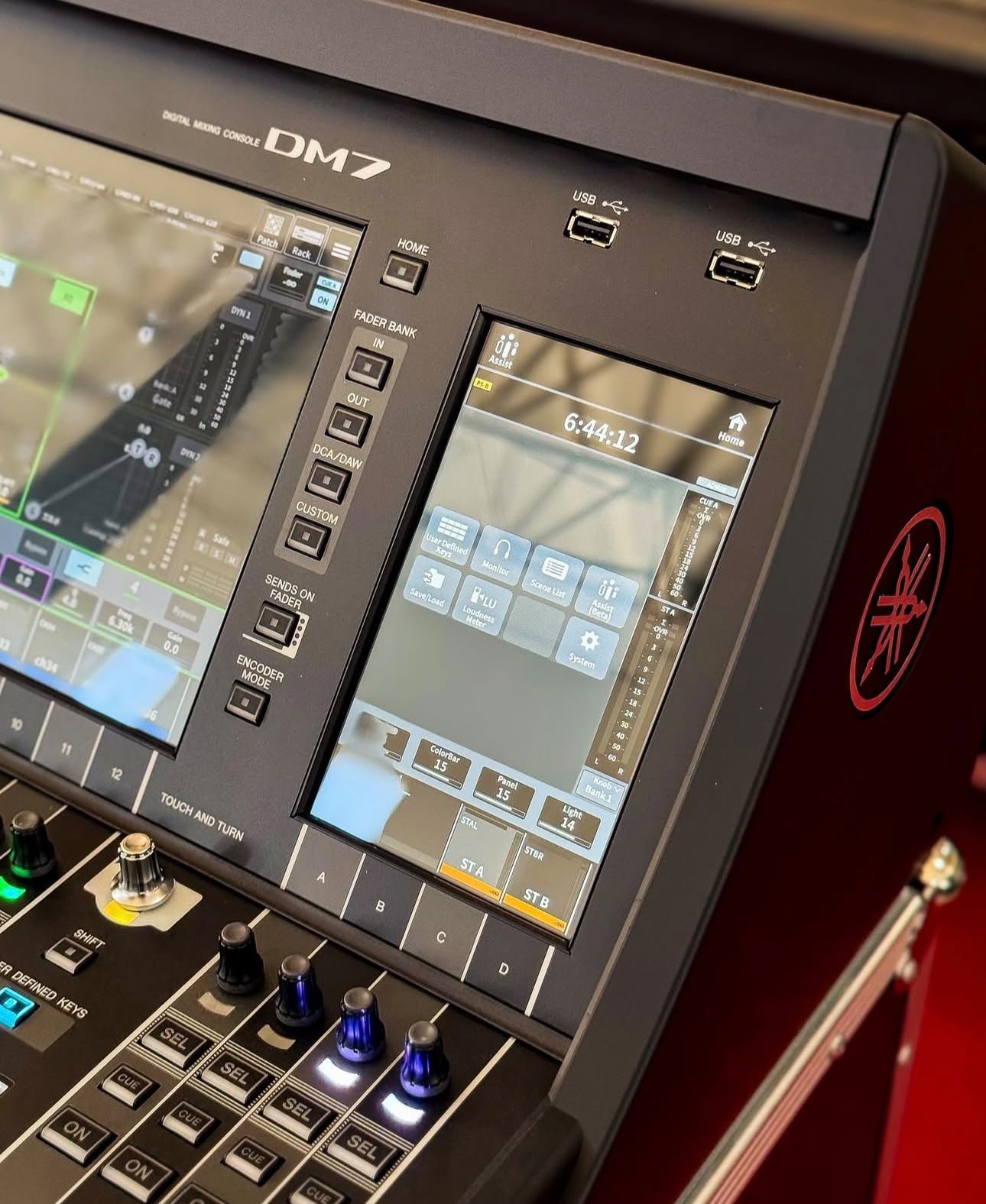 Yamaha DM7 professional digital mixing console with case
