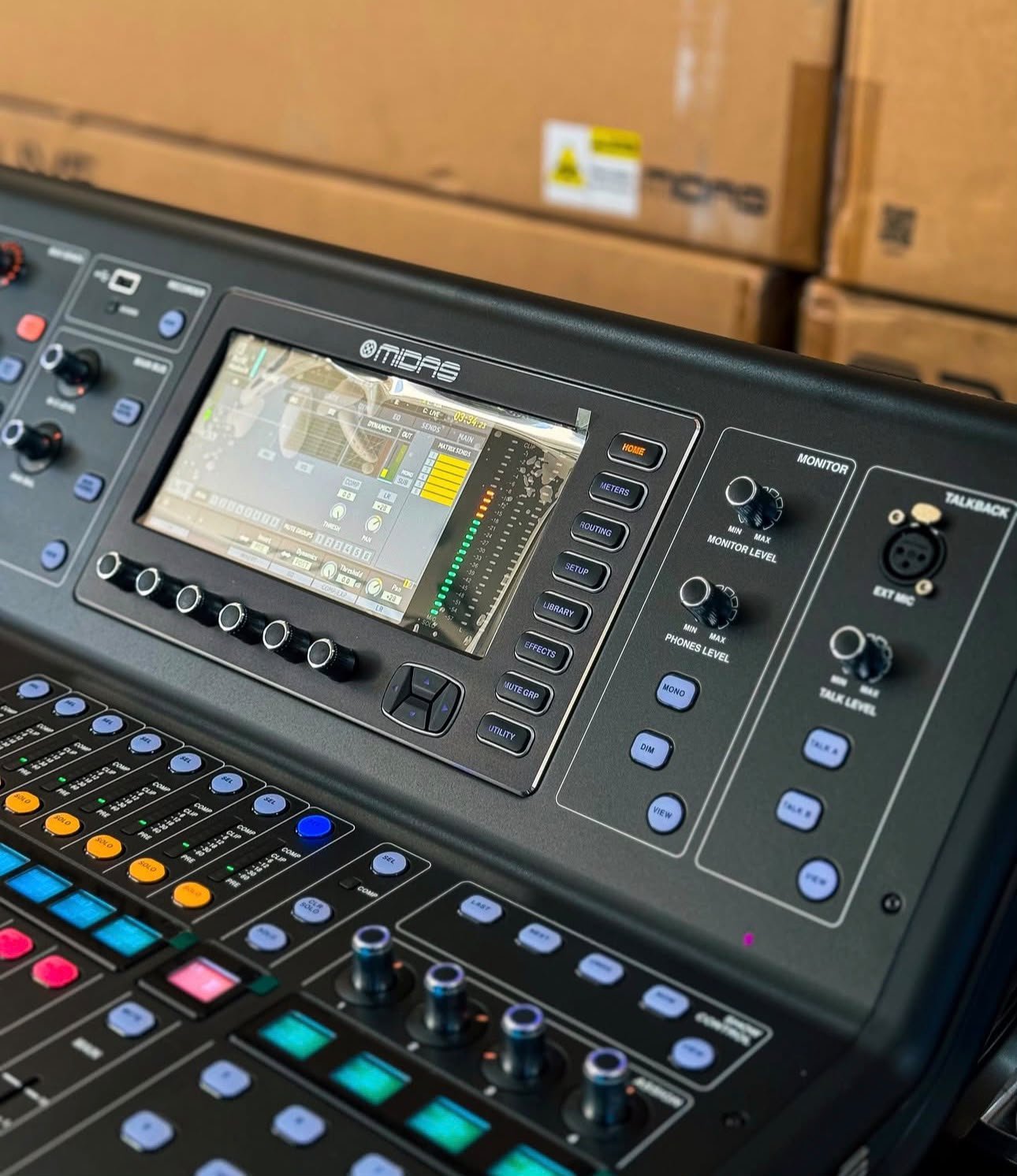 Midas M32 LIVE digital mixing console for professional live sound